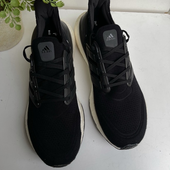 ADIDAS ultraBOOST 22   🔴Men size 7.5 - Picture 7 of 10